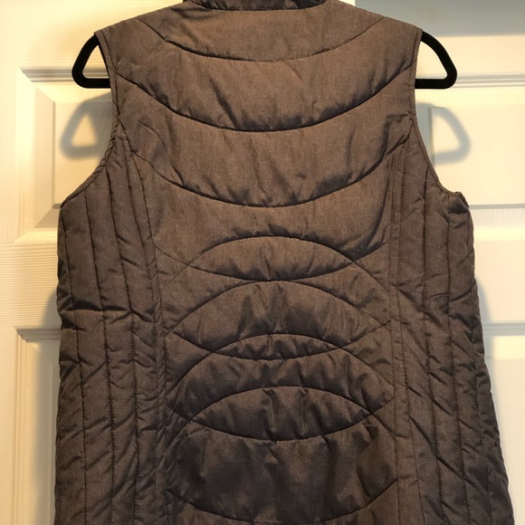 Champion nylon/polyester puffer vest, grey - Picture 2 of 2